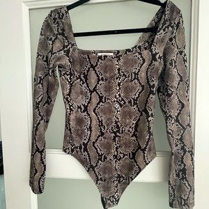 Medium bodysuit from aritzia